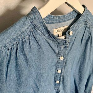 Madewell Chambray Long Sleeve Button Down XS